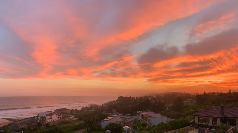 Luxury Coastal Home Overlooking Indian Ocean Property Images