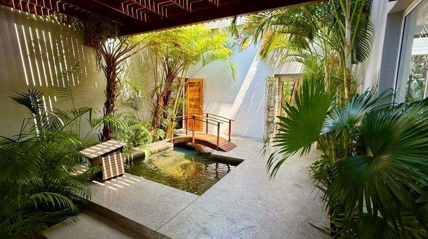 Luxury Coastal Home Overlooking Indian Ocean Property Images