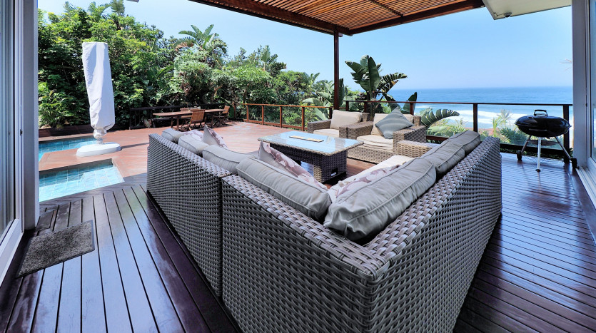 Luxury Coastal Home Overlooking Indian Ocean Property Images