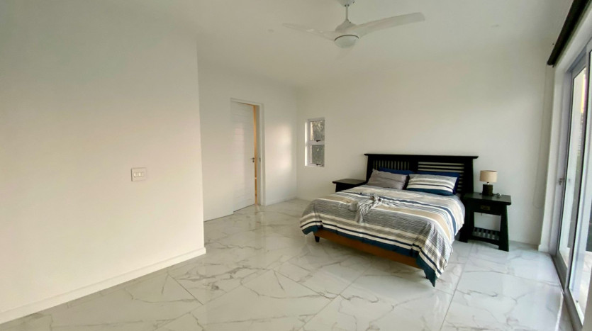 Luxury Coastal Home Overlooking Indian Ocean Property Images