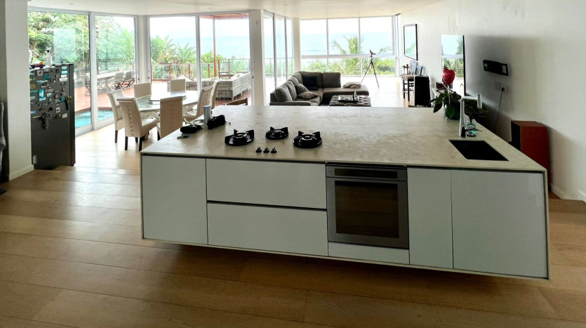 Luxury Coastal Home Overlooking Indian Ocean Property Images