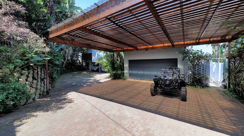 Luxury Coastal Home Overlooking Indian Ocean Property Images