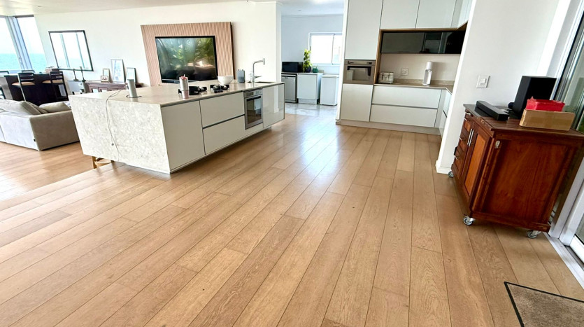 Luxury Coastal Home Overlooking Indian Ocean Property Images