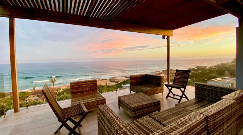 Luxury Coastal Home Overlooking Indian Ocean Property Images