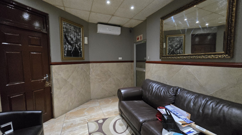 Prominent Wentworth Hotel Property Images