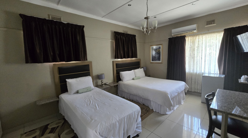 Prominent Wentworth Hotel Property Images