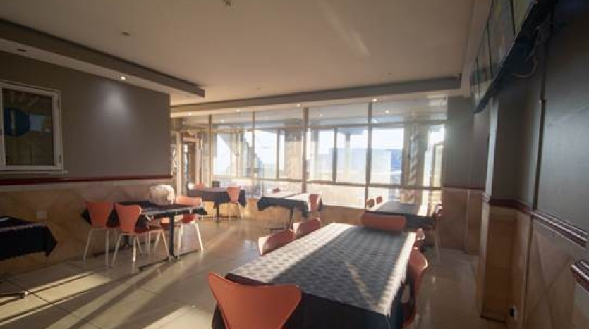 Prominent Wentworth Hotel Property Images