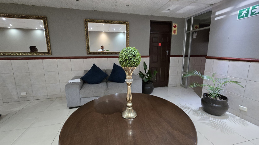 Prominent Wentworth Hotel Property Images