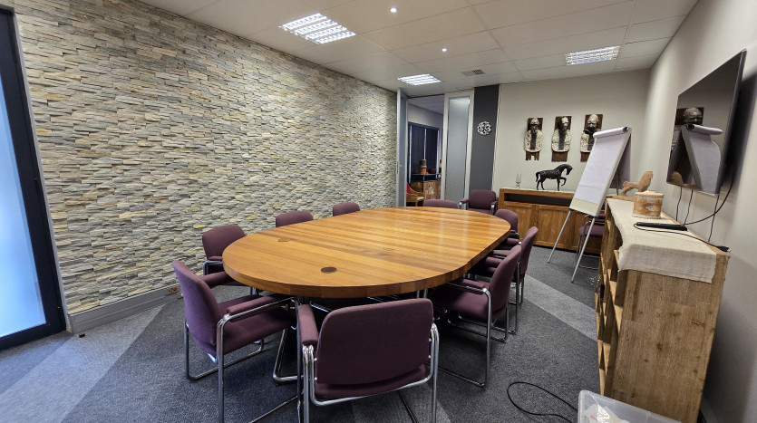 Executive Office Space in Gillitts Property Images