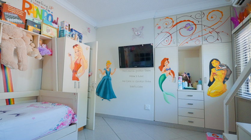 13 Room Self Catering Hospitality Property in Glen Ashley Property Images