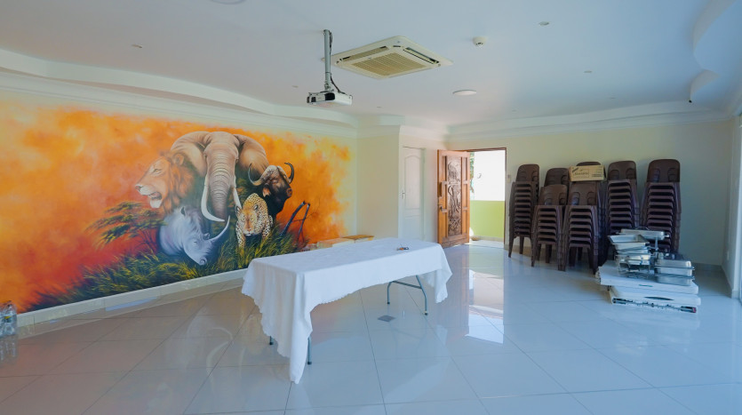 13 Room Self Catering Hospitality Property in Glen Ashley Property Images