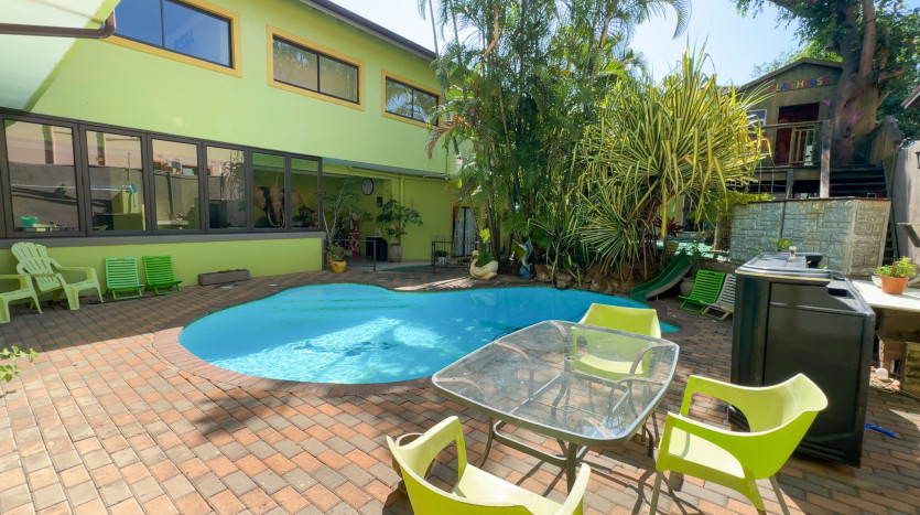 13 Room Self Catering Hospitality Property in Glen Ashley Property Images