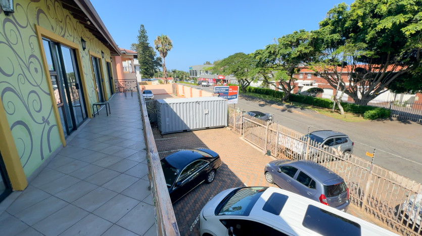 13 Room Self Catering Hospitality Property in Glen Ashley Property Images