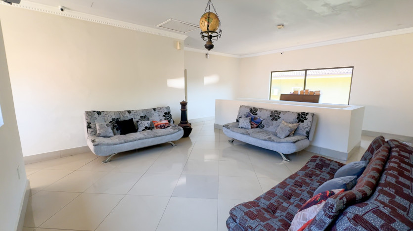 13 Room Self Catering Hospitality Property in Glen Ashley Property Images