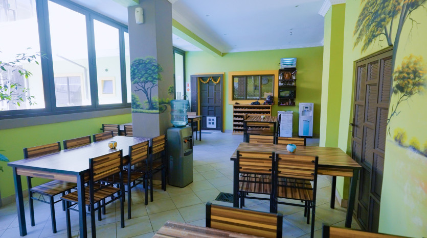 13 Room Self Catering Hospitality Property in Glenashley Property Images