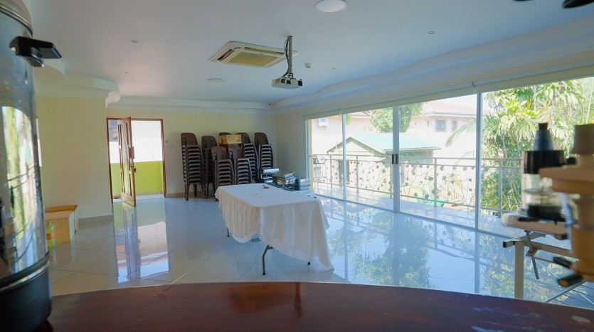 13 Room Self Catering Hospitality Property in Glenashley Property Images