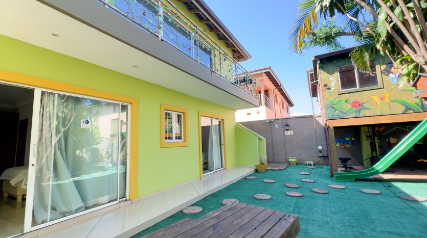 13 Room Self Catering Hospitality Property in Glenashley Property Images