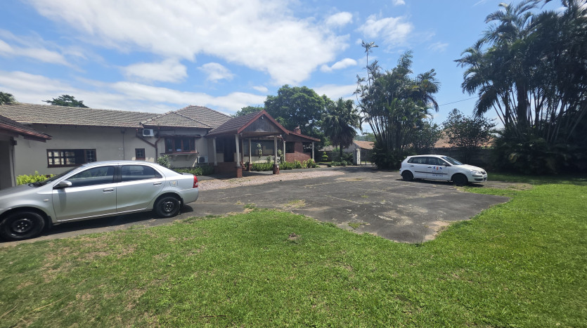 Re-Development Property In Pinetown CBD Property Images