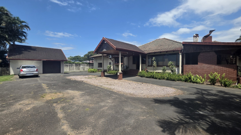 Re-Development Property In Pinetown CBD Property Images