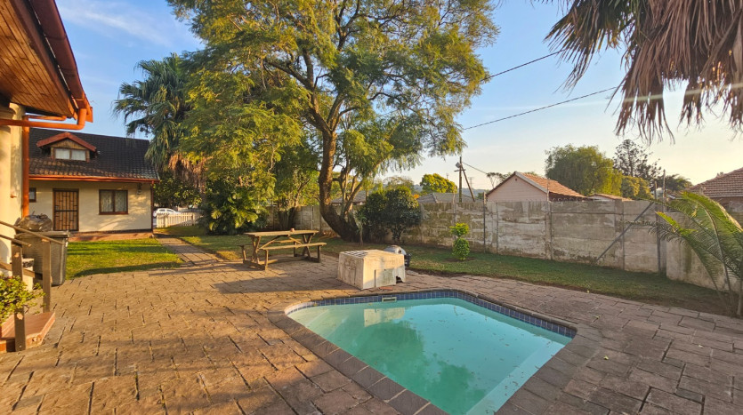 Re-Development Property In Pinetown CBD Property Images