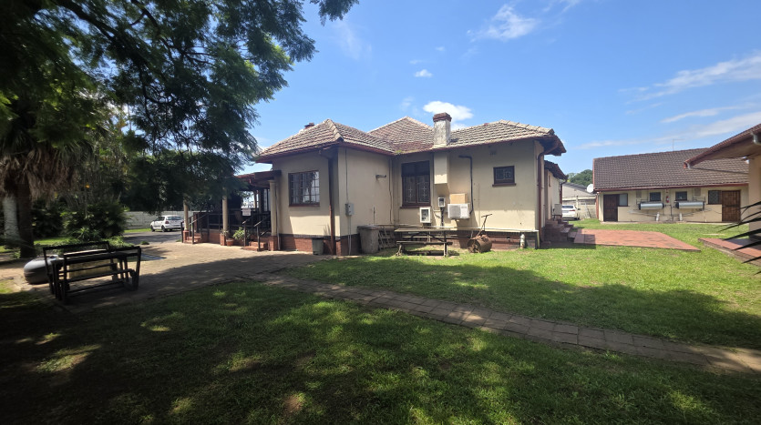 Re-Development Property In Pinetown CBD Property Images