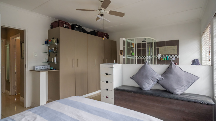 Large Family Home Durban North Property Images