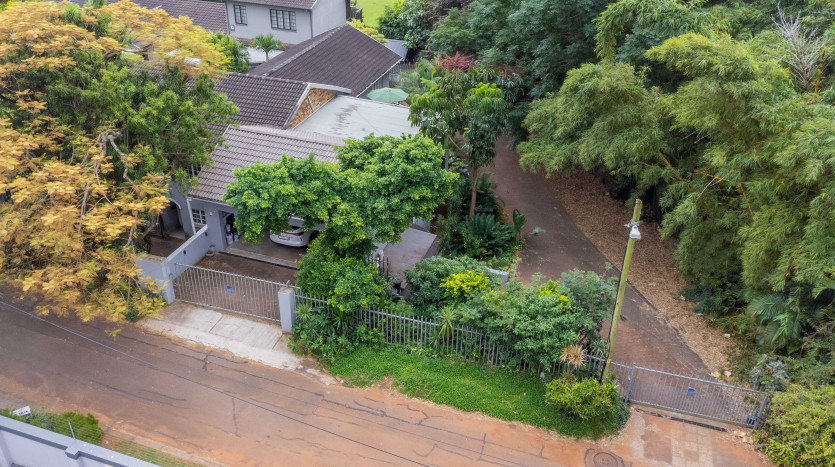 Large Family Home Durban North Property Images