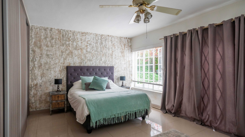 Large Family Home Durban North Property Images