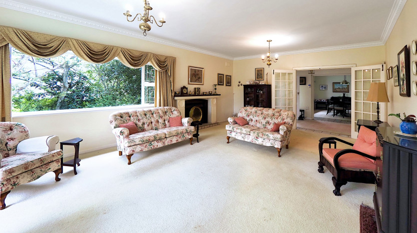 DECEASED ESTATE: Tranquil Family Living in Kloof Property Images