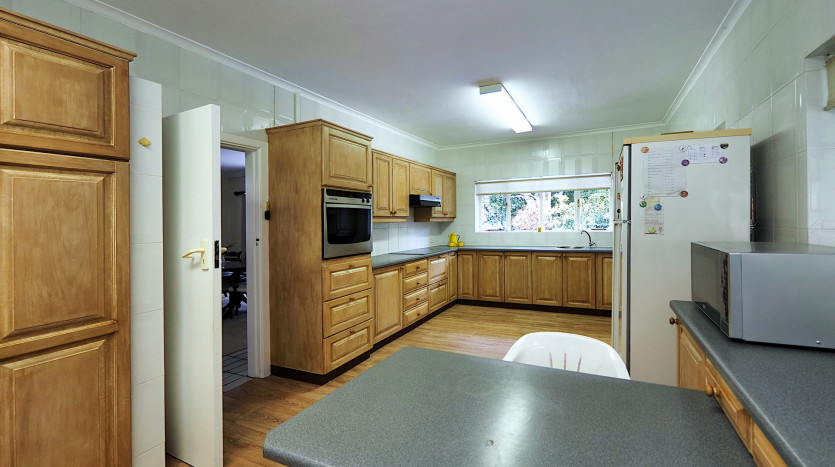 DECEASED ESTATE: Tranquil Family Living in Kloof Property Images