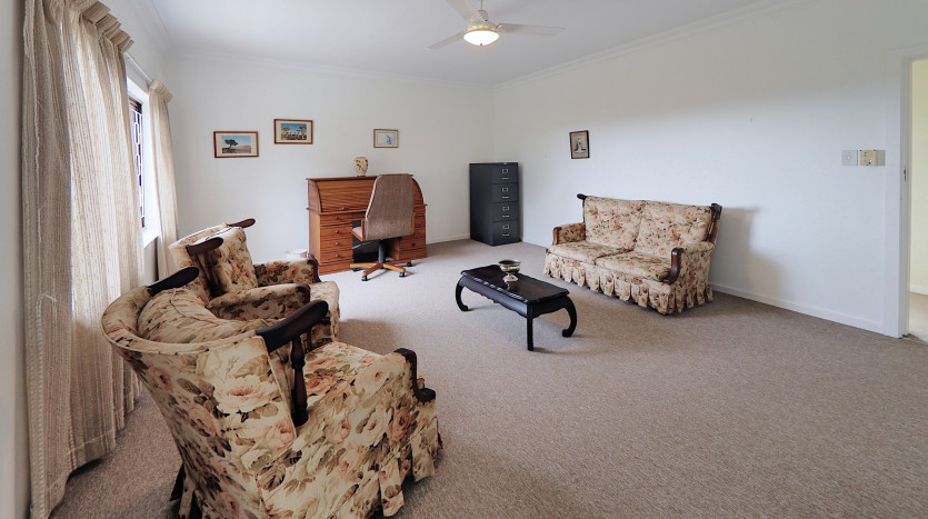 DECEASED ESTATE: Tranquil Family Living in Kloof Property Images