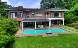 DECEASED ESTATE: Tranquil Family Living in Kloof