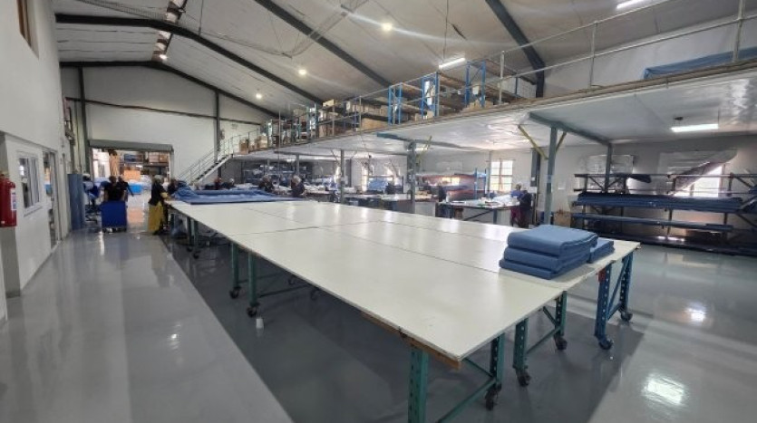 Income Generating Warehouse Facilities In Prime Industrial Area Property Images