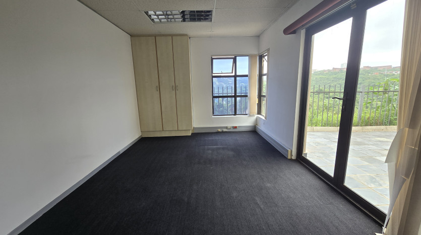 OPENING BID: R1 MILLION - A-Grade Office Space in Westville Property Images