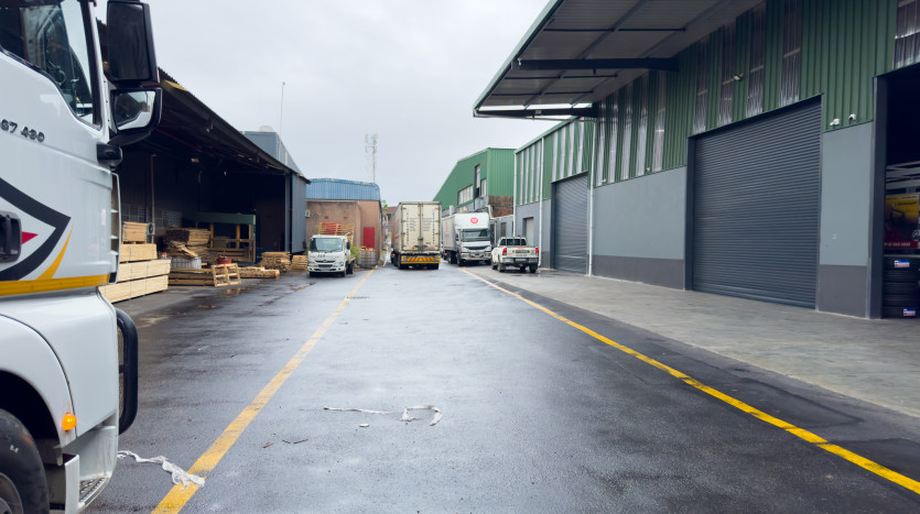 Prime Industrial Mega Warehouse Next To Coca Cola – Phoenix Industrial Park Property Images