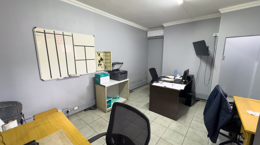 Prime Industrial Mega Warehouse Next To Coca Cola – Phoenix Industrial Park Property Images