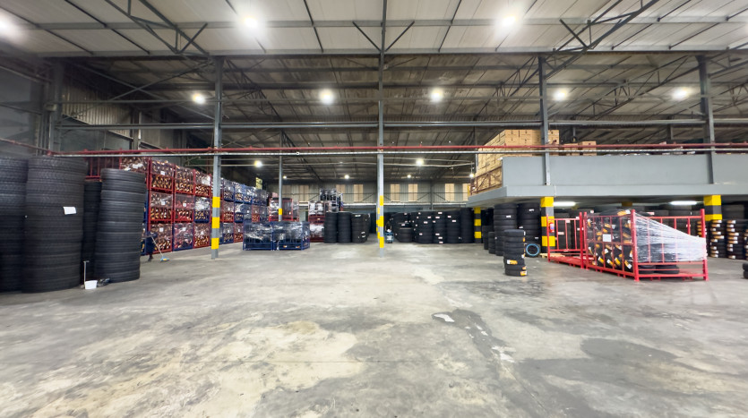 Prime Industrial Mega Warehouse Next To Coca Cola – Phoenix Industrial Park Property Images
