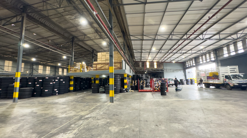 Prime Industrial Mega Warehouse Next To Coca Cola – Phoenix Industrial Park Property Images