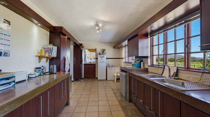 Unique Lifestyle Country Retreat In Robertson Property Images