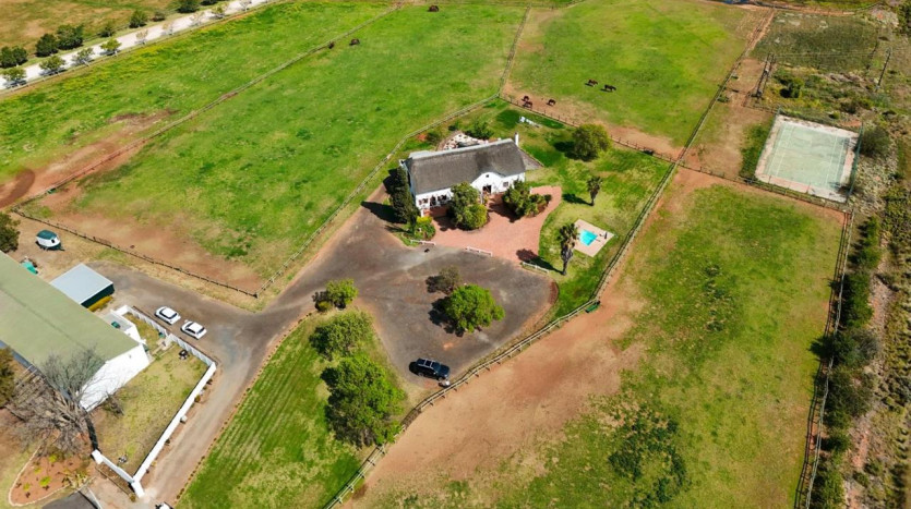 Unique Lifestyle Country Retreat In Robertson Property Images