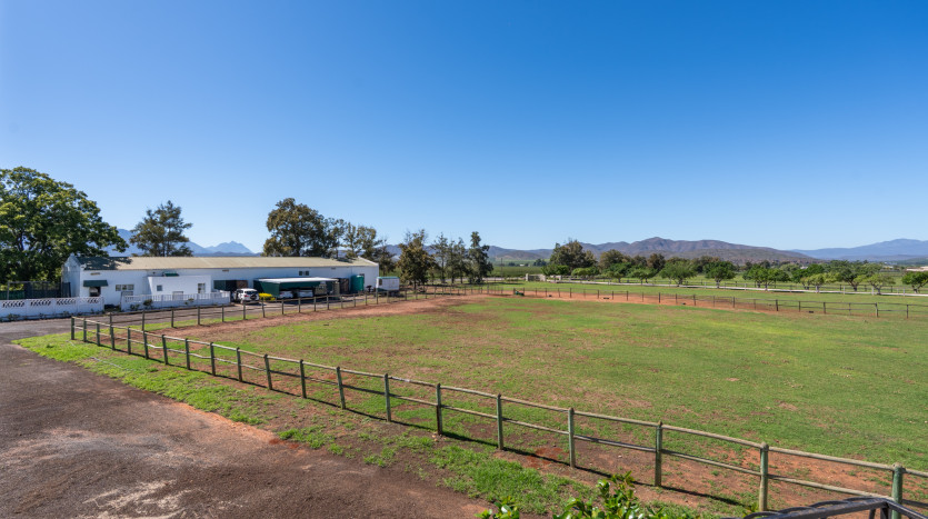 Unique Lifestyle Country Retreat In Robertson Property Images