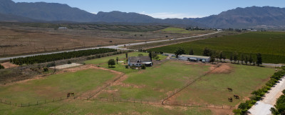 Unique Lifestyle Country Retreat In Robertson