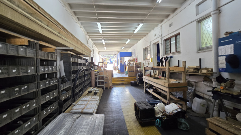 Warehouse & Offices in Umbilo Property Images