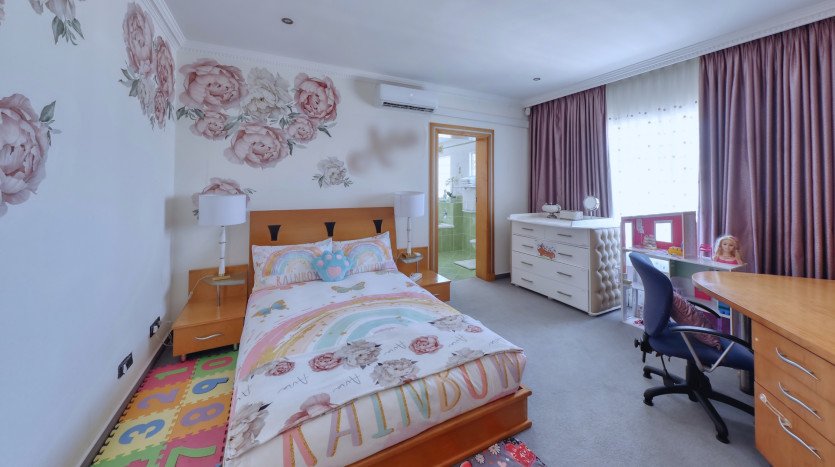 Luxury Home in Oslo Beach Property Images