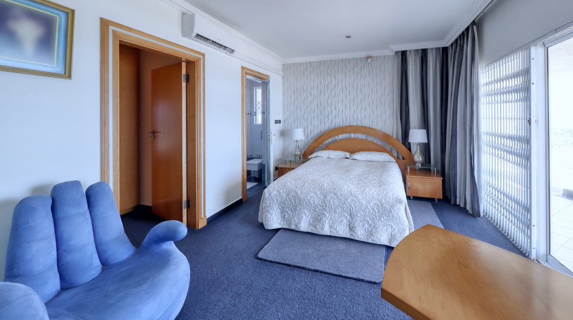 Luxury Home in Oslo Beach Property Images