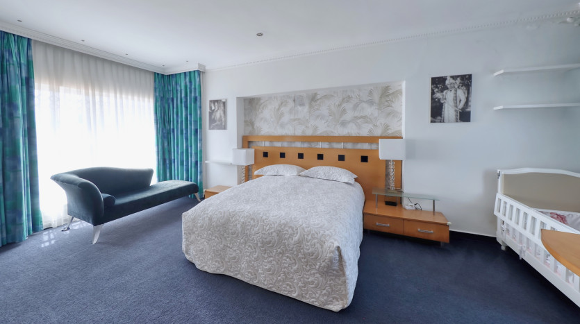 Luxury Home in Oslo Beach Property Images