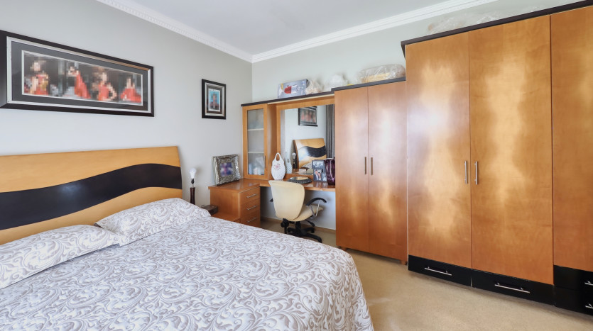 Luxury Home in Oslo Beach Property Images