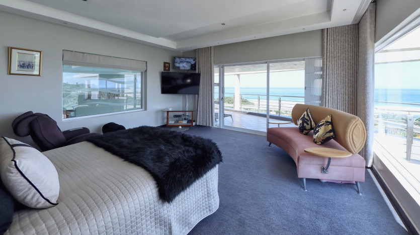 Luxury Home in Oslo Beach Property Images