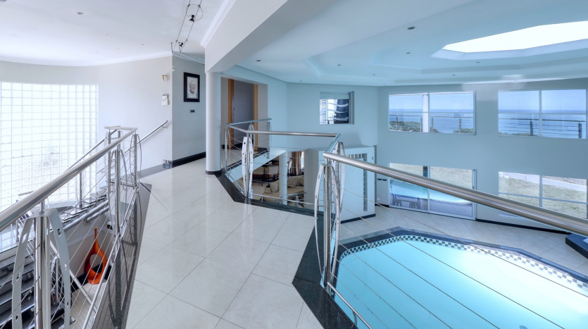 Luxury Home in Oslo Beach Property Images