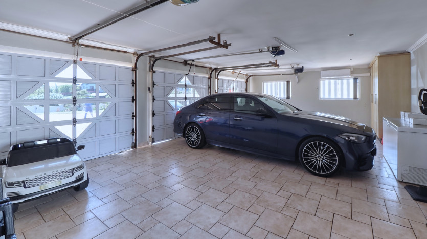 Luxury Home in Oslo Beach Property Images